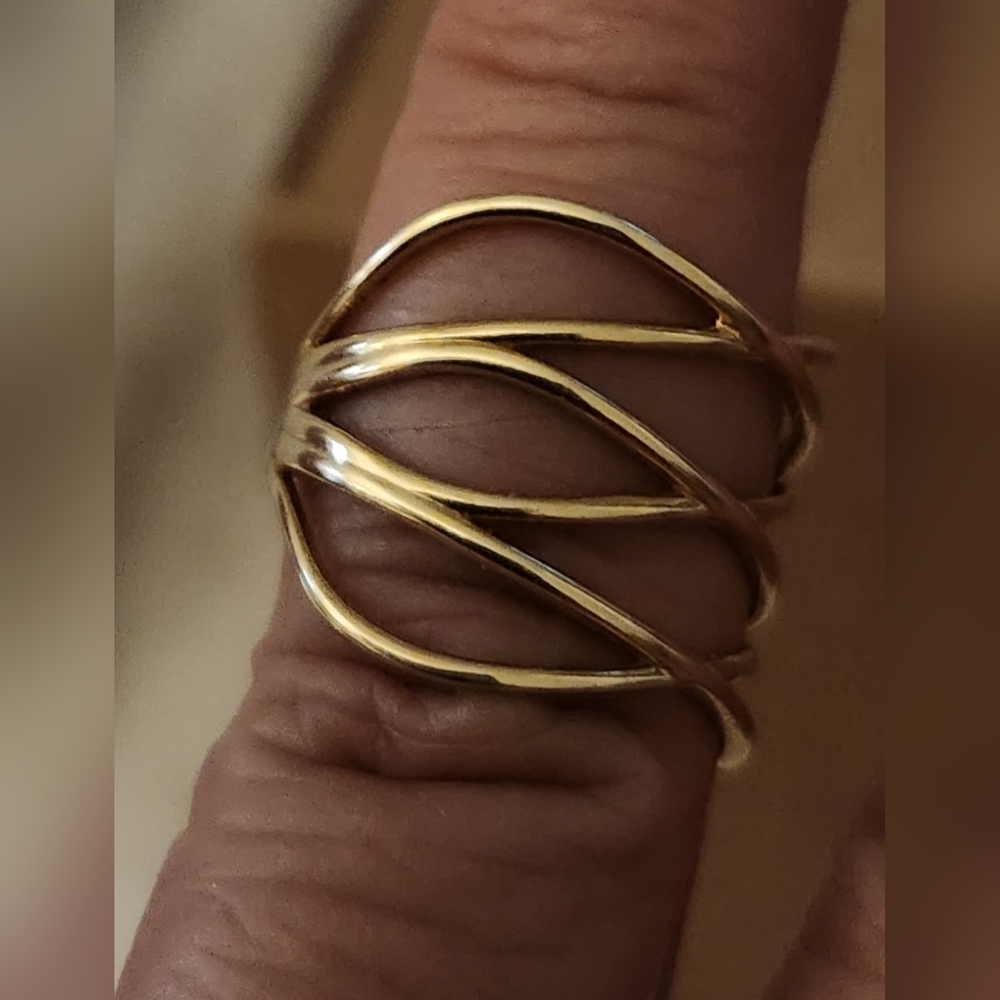 14K Yellow Gold Women's Triple Crossover Ring Size 7 - Picture 6 of 14